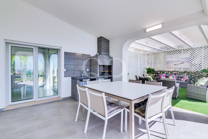 Image No.11-4 Bed House for sale