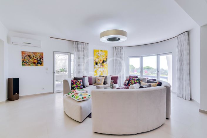 Image No.34-4 Bed House for sale