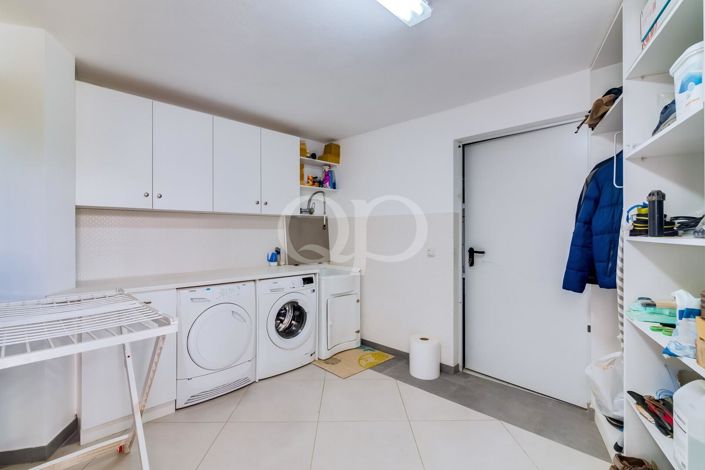 Image No.44-4 Bed House for sale