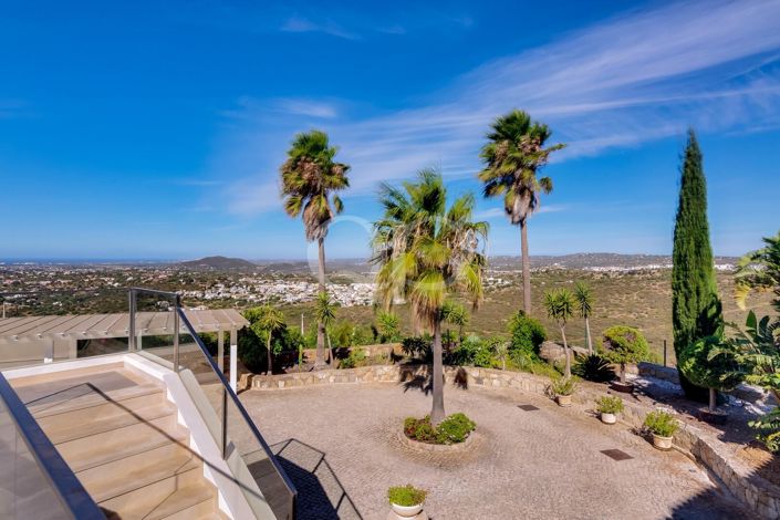 Image No.48-4 Bed House for sale