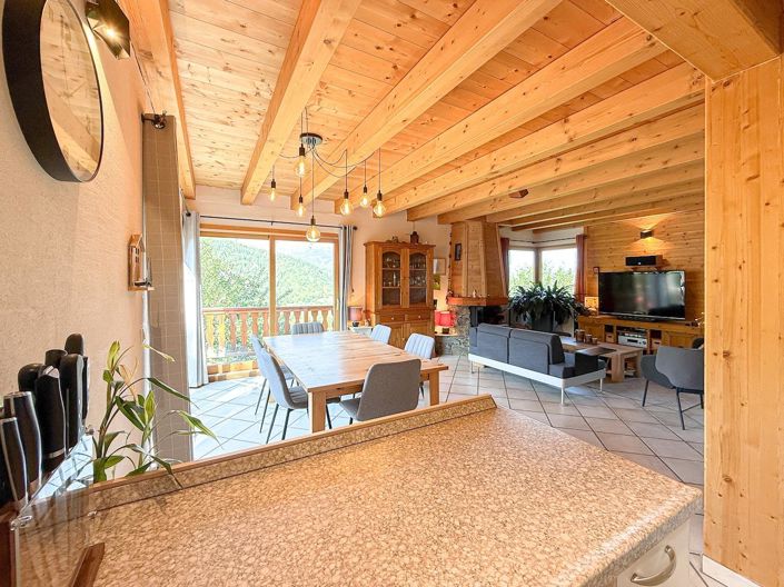 Image No.10-4 Bed House for sale