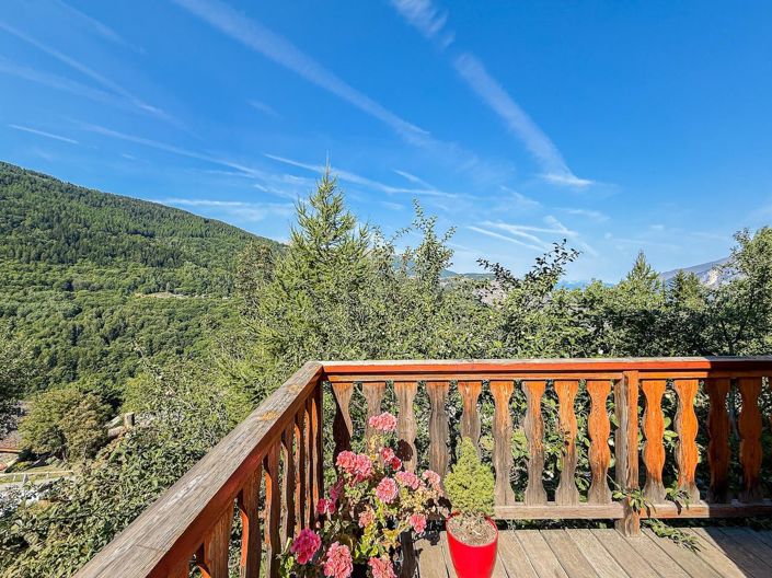 Image No.17-4 Bed House for sale