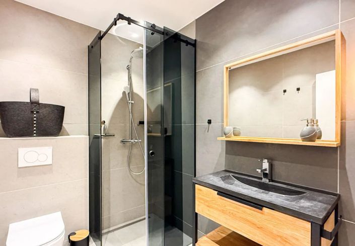 Image No.15-5 Bed House for sale