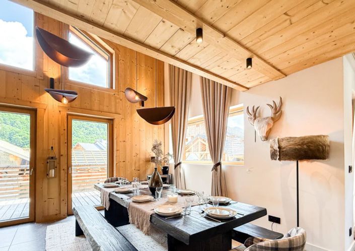 Image No.2-5 Bed House for sale