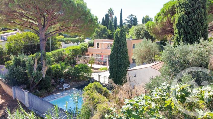 Image No.1-6 Bed House for sale