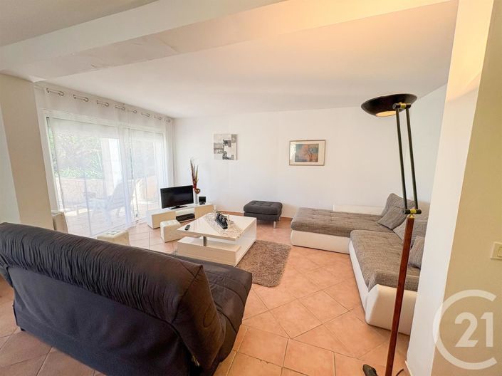 Image No.14-6 Bed House for sale