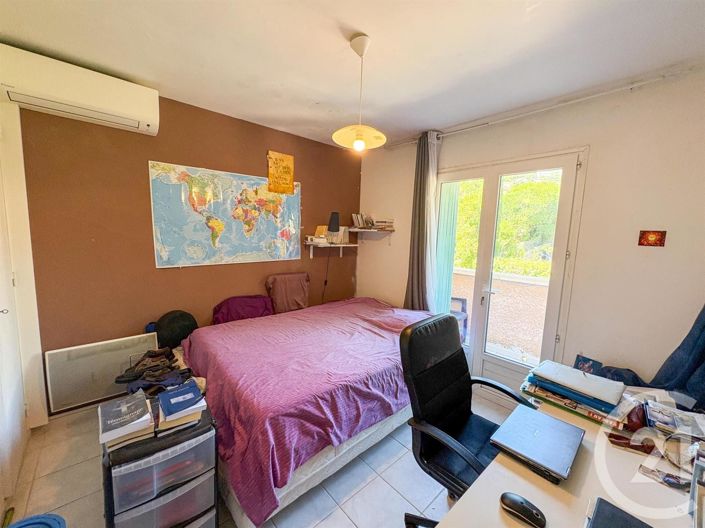 Image No.20-6 Bed House for sale