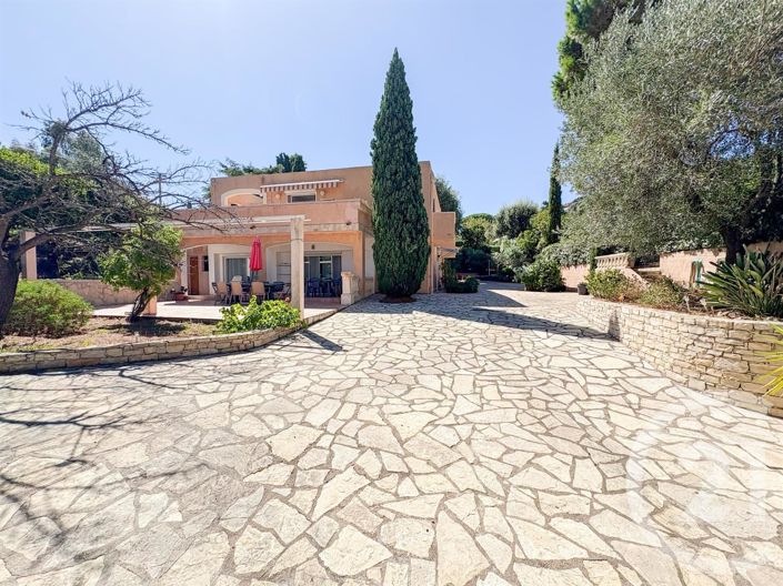 Image No.3-6 Bed House for sale