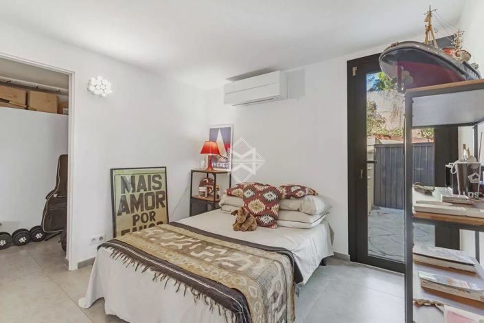 Image No.12-3 Bed House for sale