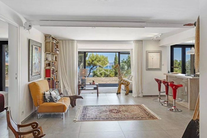 Image No.7-3 Bed House for sale