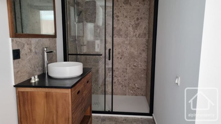 Image No.10-1 Bed Apartment for sale