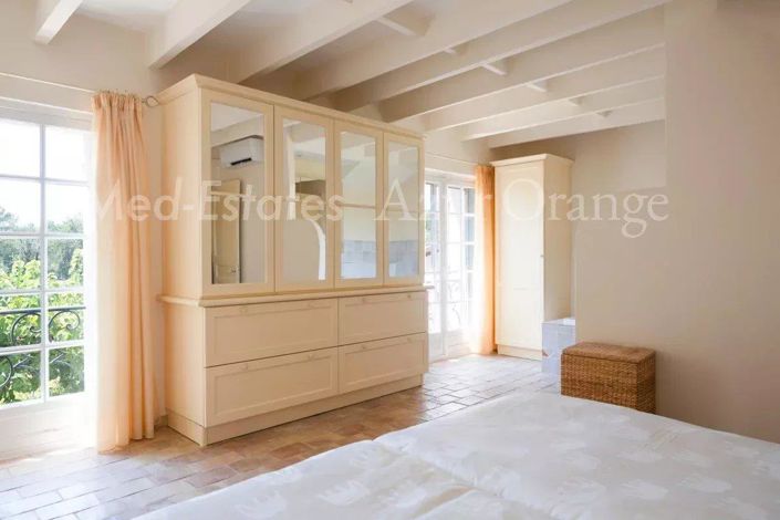 Image No.27-6 Bed House for sale