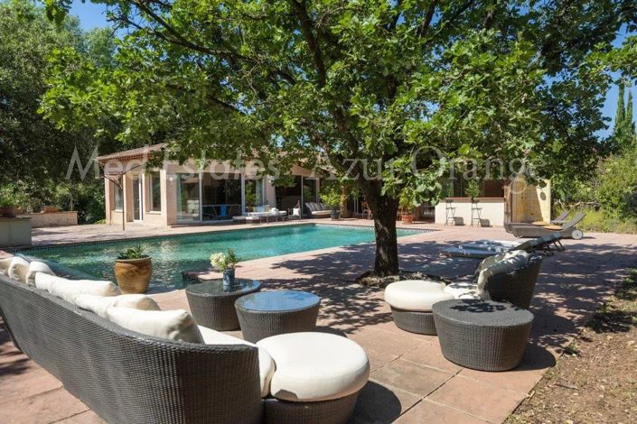 Image No.43-6 Bed House for sale