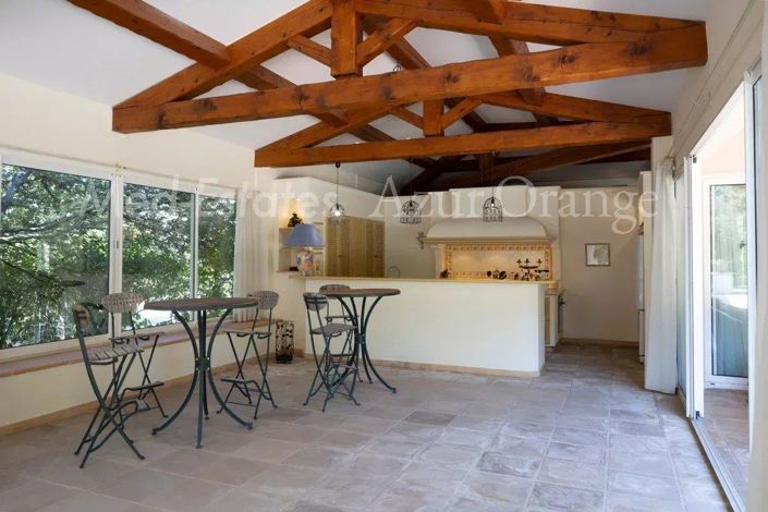 Image No.49-6 Bed House for sale