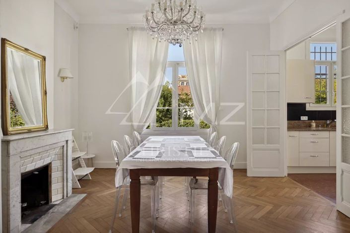 Image No.4-6 Bed House for sale