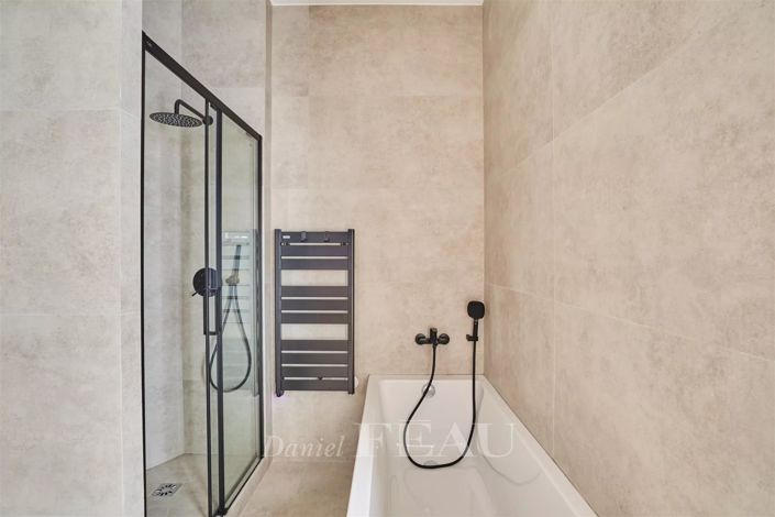 Image No.24-2 Bed Apartment for sale