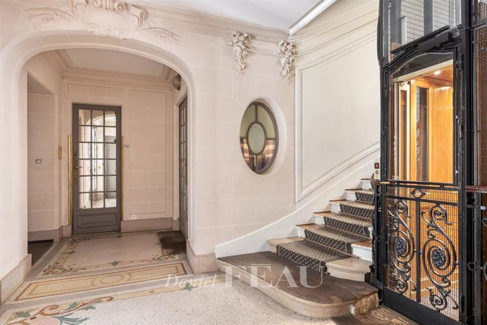 Image No.24-4 Bed Apartment for sale