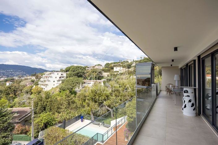 Image No.9-4 Bed House for sale