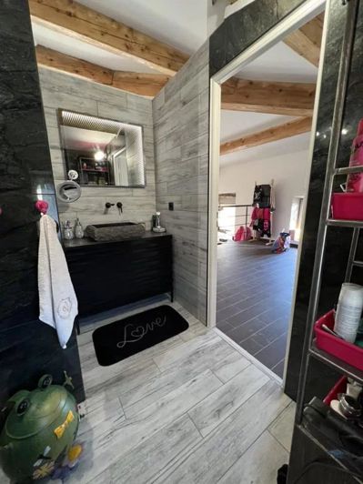 Image No.13-2 Bed House for sale