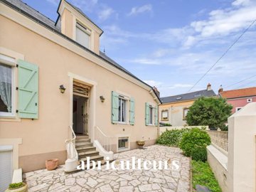 1 - Indre, House