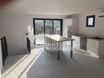 1 - Spéracèdes, Apartment