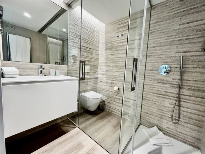 Image No.20-2 Bed Apartment for sale