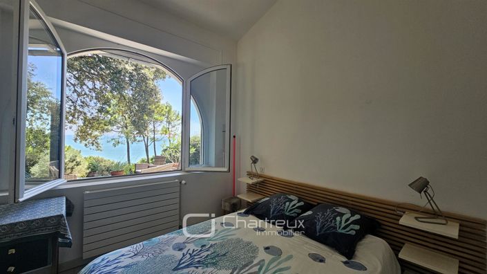 Image No.9-4 Bed House for sale