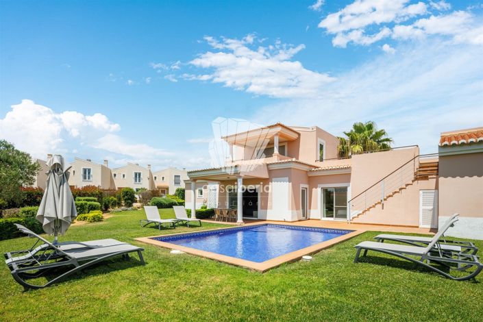 Image No.1-3 Bed House for sale