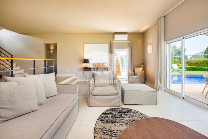 Image No.9-3 Bed House for sale