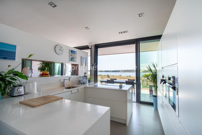 Image No.11-4 Bed House for sale