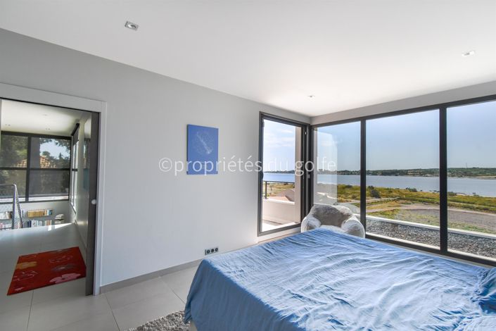 Image No.14-4 Bed House for sale