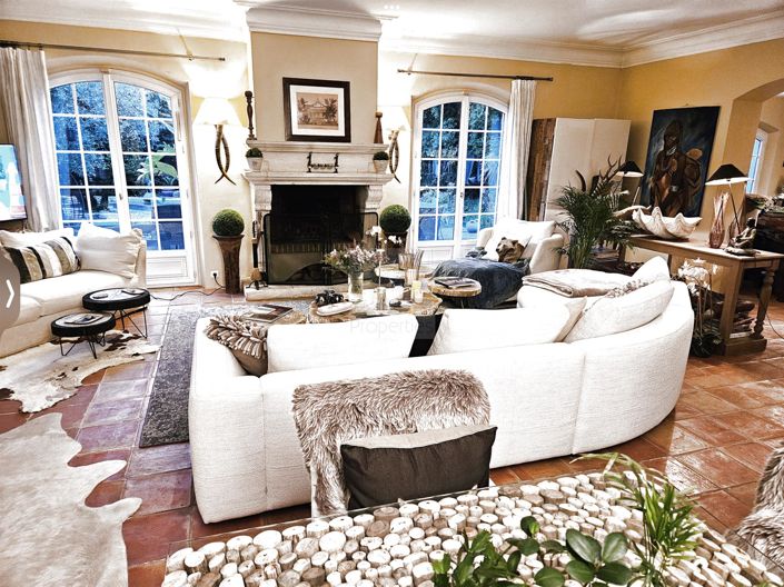 Image No.6-4 Bed House for sale