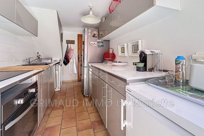 Image No.10-3 Bed House for sale