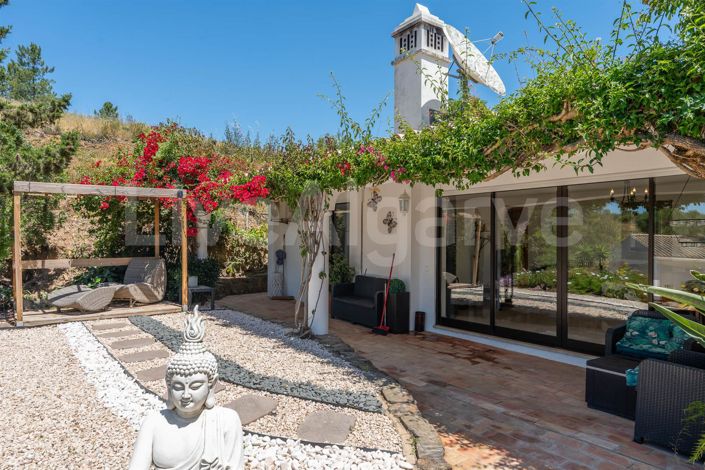 Image No.15-3 Bed House for sale