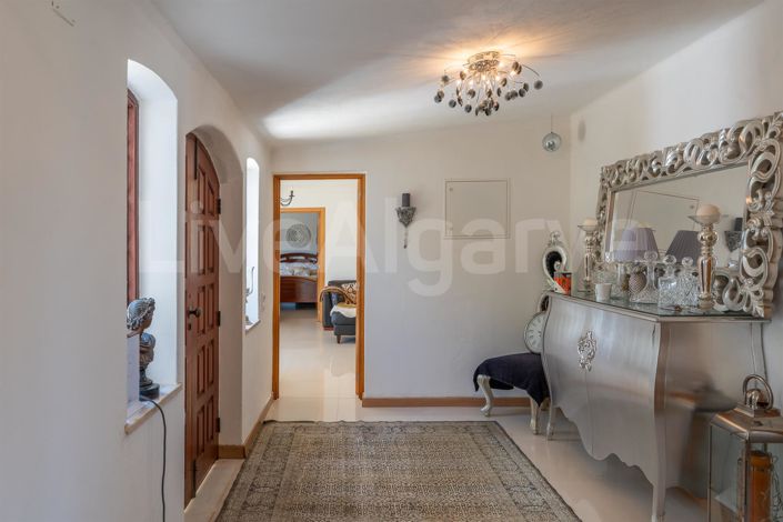 Image No.16-3 Bed House for sale