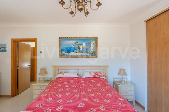 Image No.27-3 Bed House for sale