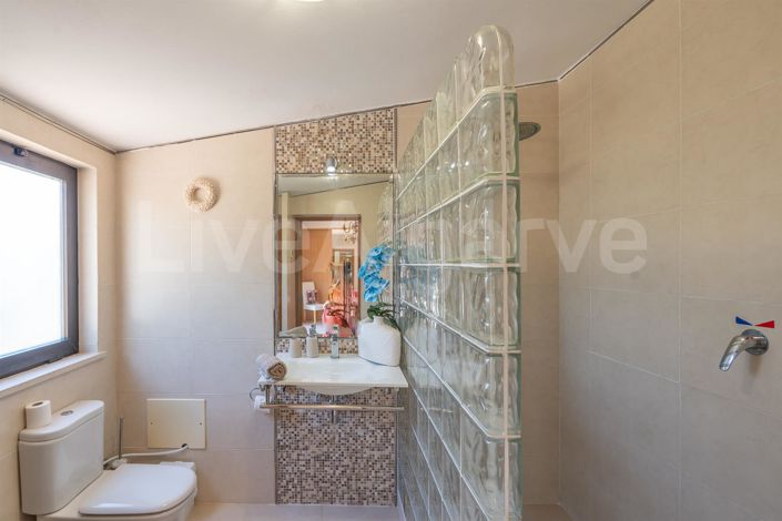 Image No.29-3 Bed House for sale