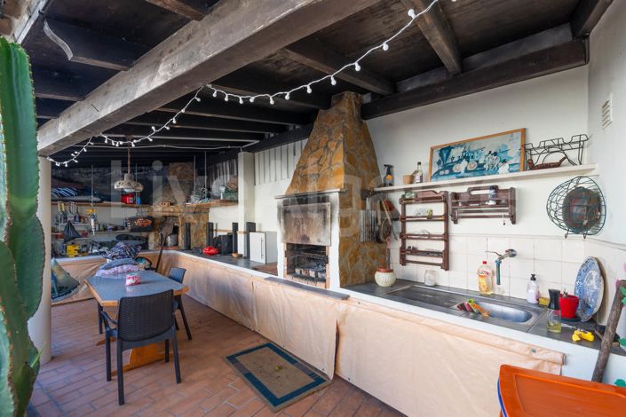 Image No.12-3 Bed House for sale