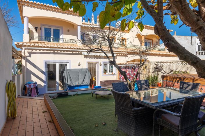 Image No.14-3 Bed House for sale