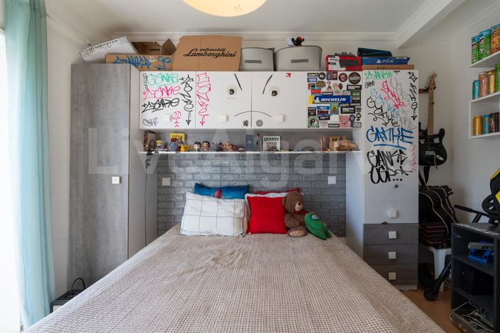 Image No.17-3 Bed House for sale