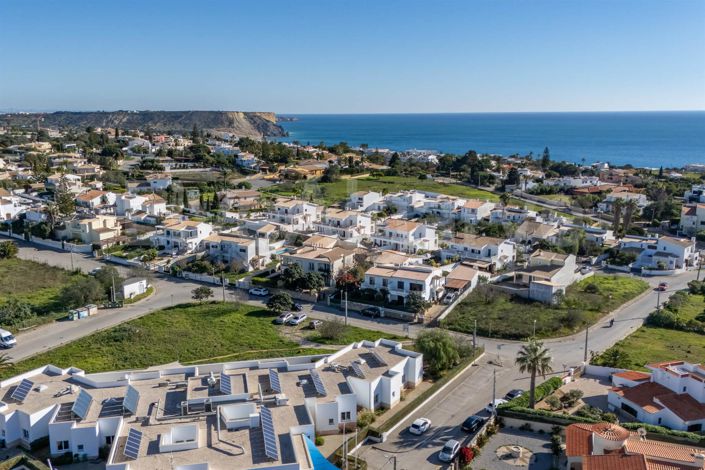 Image No.34-3 Bed House for sale