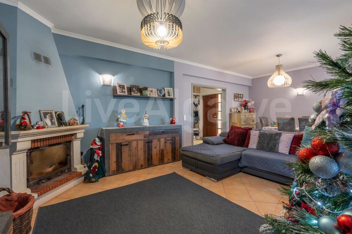 Image No.5-3 Bed House for sale