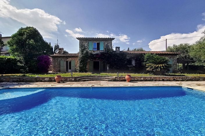 Image No.1-4 Bed House for sale
