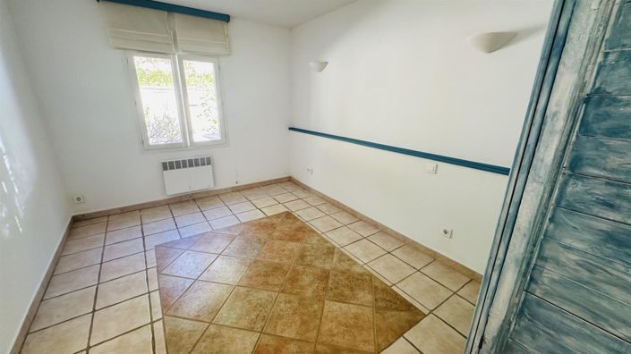 Image No.13-5 Bed House for sale