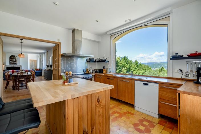 Image No.18-5 Bed House for sale