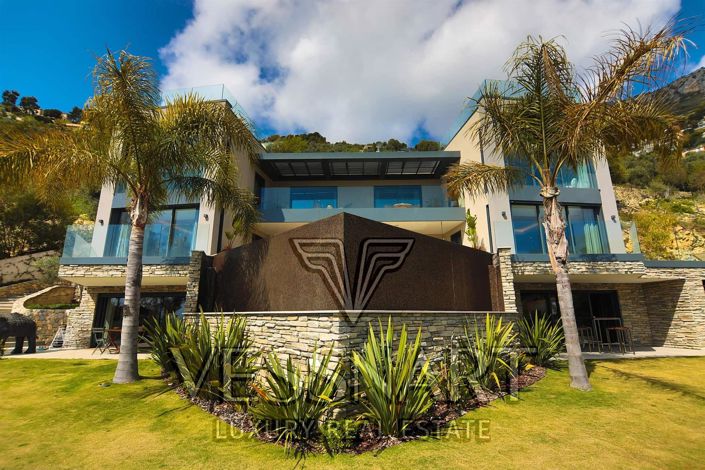 Image No.1-5 Bed House for sale