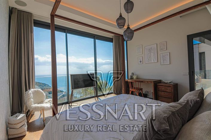 Image No.17-5 Bed House for sale