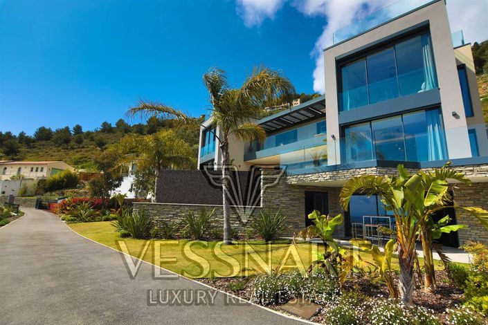 Image No.2-5 Bed House for sale