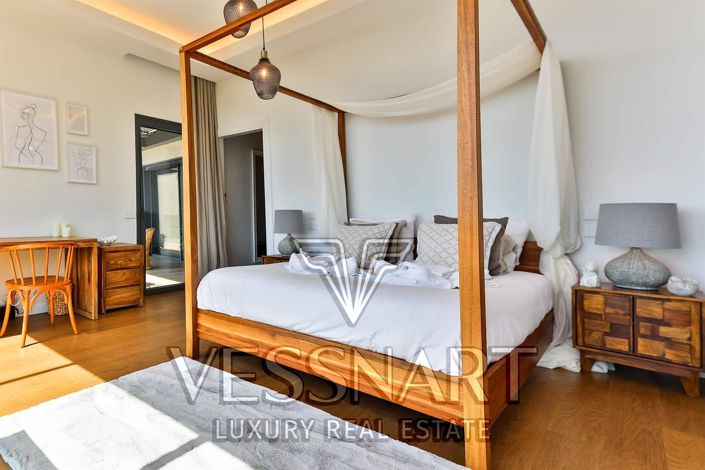 Image No.20-5 Bed House for sale