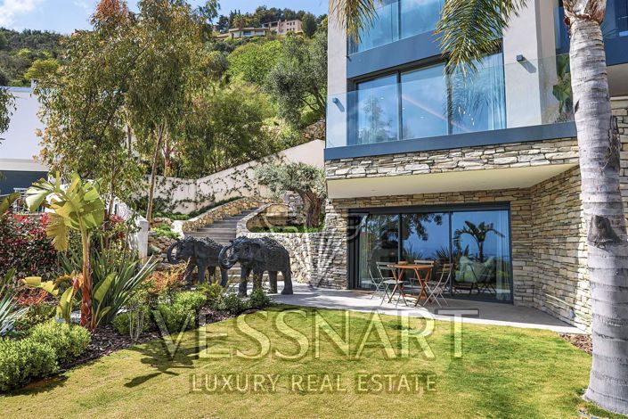 Image No.4-5 Bed House for sale